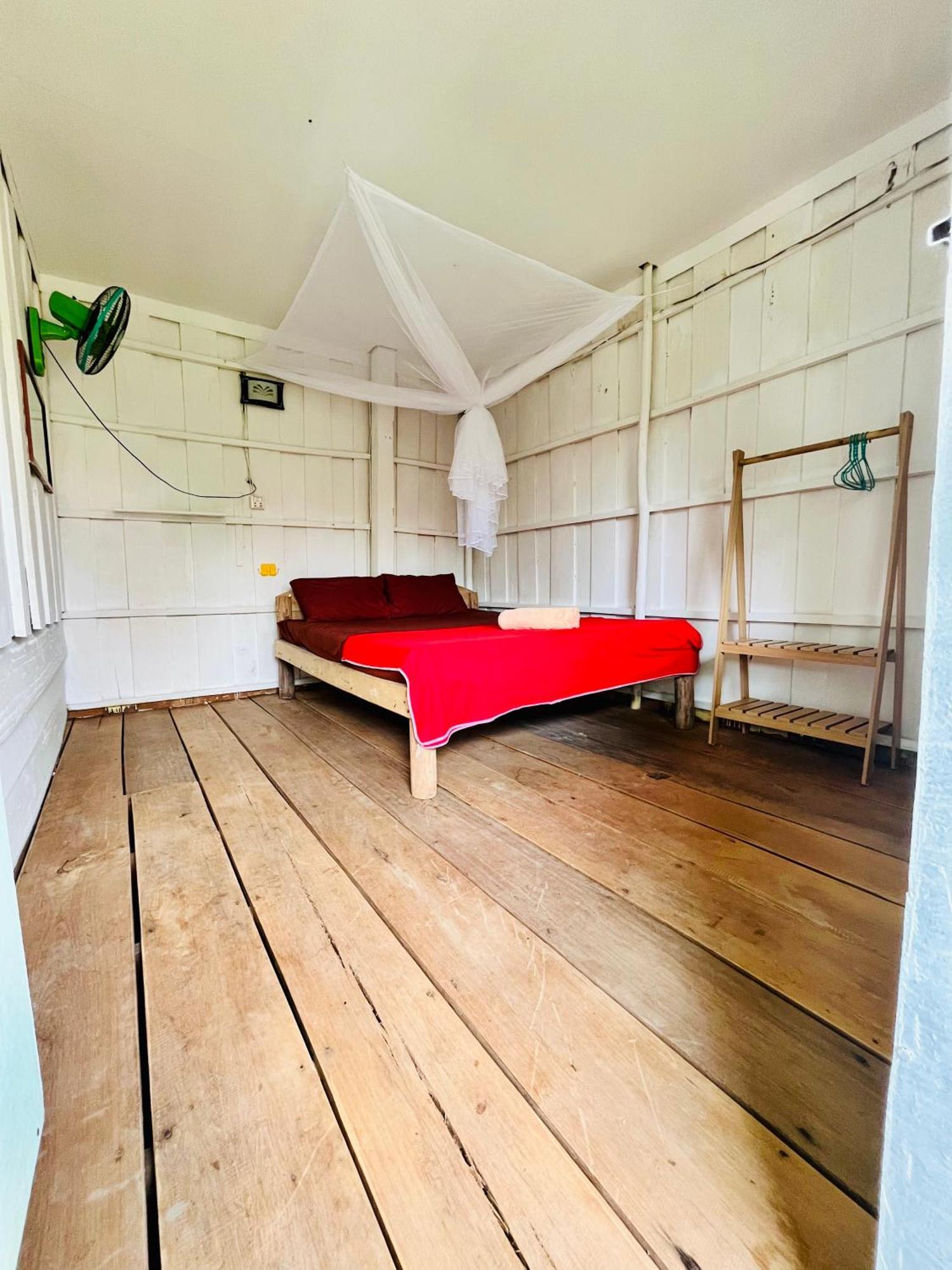 Happiness Guesthouse Ко Ронг Санлоем Екстериор снимка